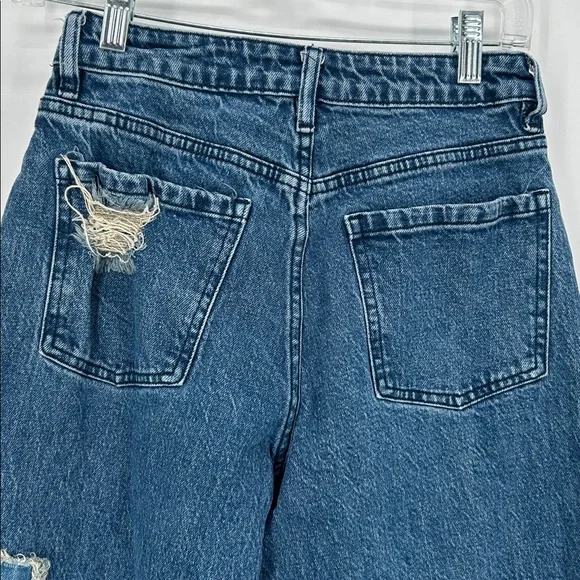 Hot Topic Women’s Blue Jeans Star Patch Wide Leg Jeans distressed Size 1 - Picture 7 of 14